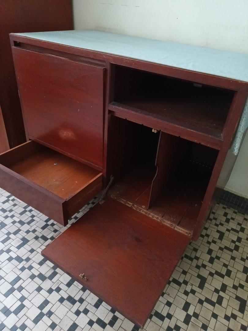 Old furniture for free, Furniture & Home Living, Furniture, Shelves