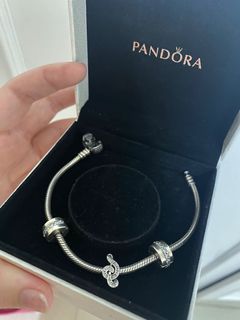 PANDORA ORIGINAL- gelang with 3 charms 