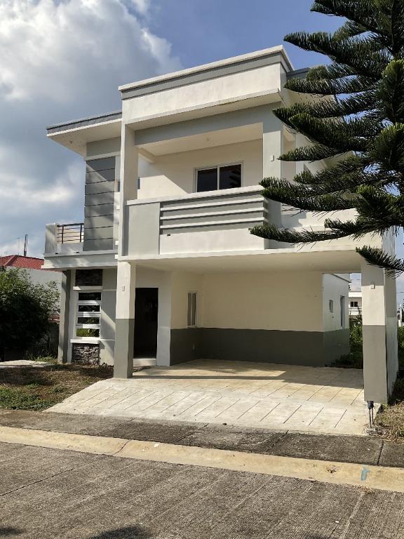 HOUSE AND LOT IN TAGAYTAY CITY near Metro Manila, Property, For Sale