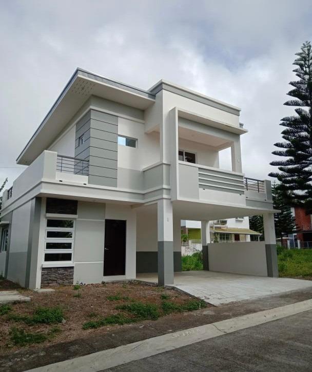 HOUSE AND LOT IN TAGAYTAY CITY near Metro Manila, Property, For Sale