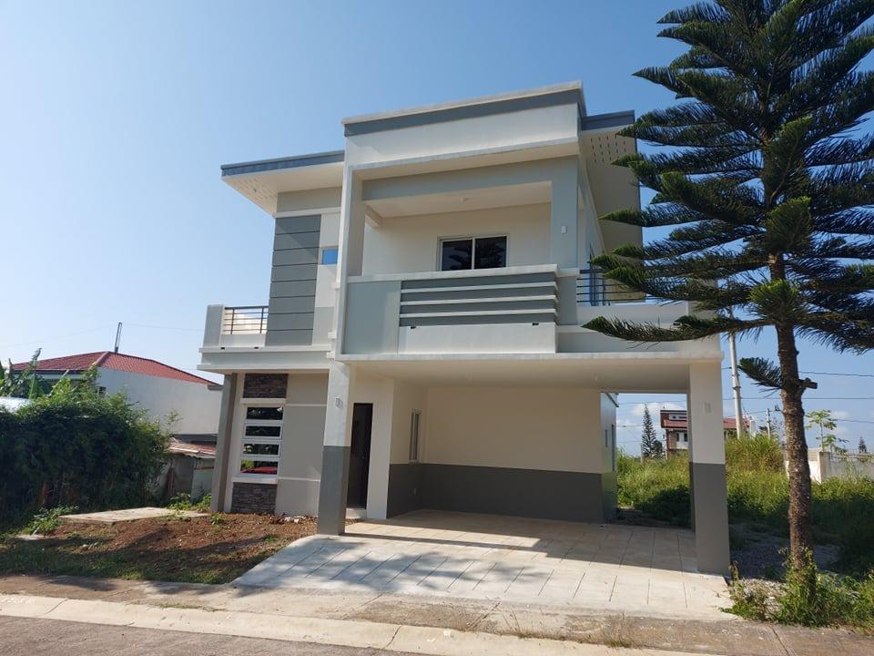 HOUSE AND LOT IN TAGAYTAY CITY near Metro Manila, Property, For Sale