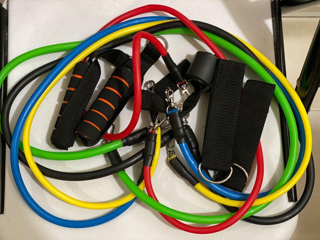 Resistance band workout (Category: Other Sports Equipment and Supplies) located in Makati City. Submitted by esan01 (Listing ID 1131948724, Image 1). Description: Moving out sale! Never been used. Bought for Php209 in Lazada..
