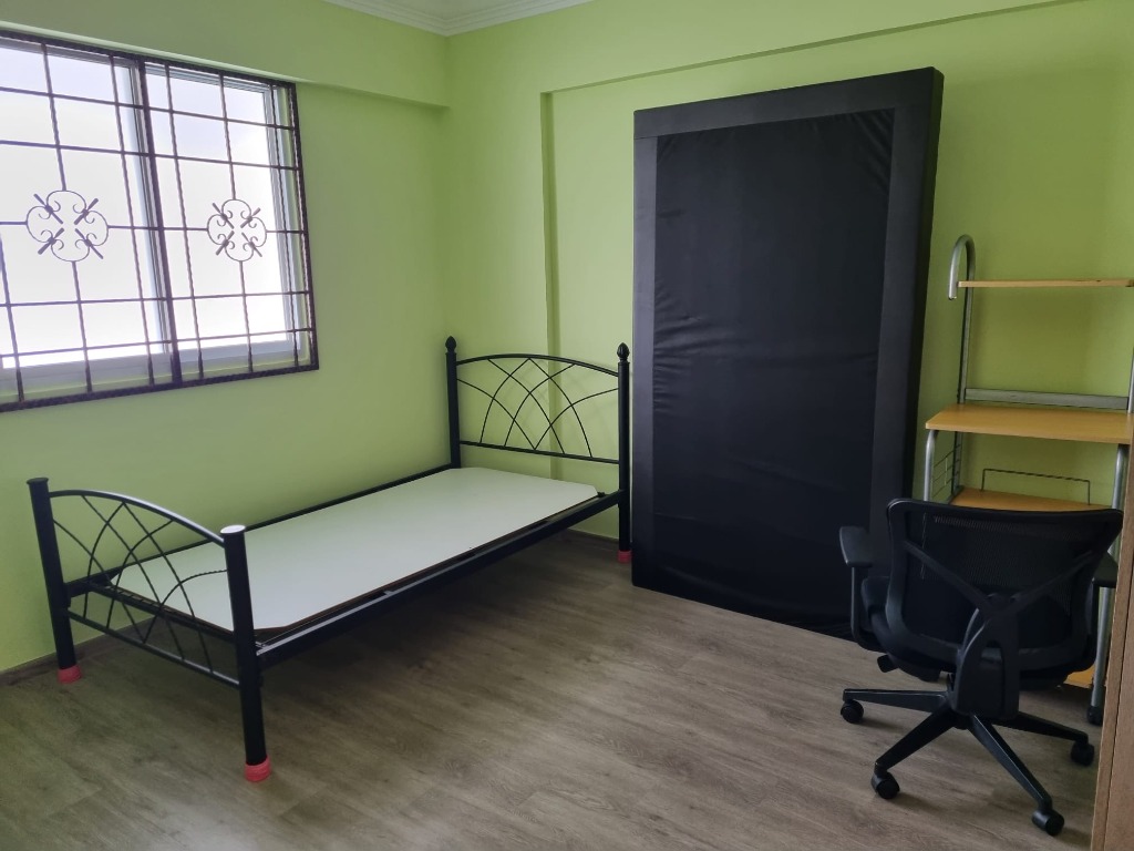 Room Rental located at Ang Mo Kio Blk 535, Property, Rentals, Room