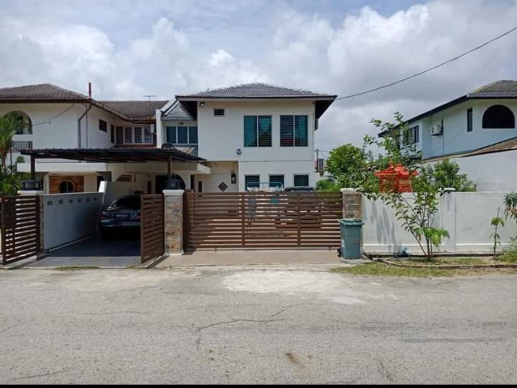 RUMAH SEMI D 2 TINGKAT TOK SIRA RM780K, Property, For Sale on Carousell