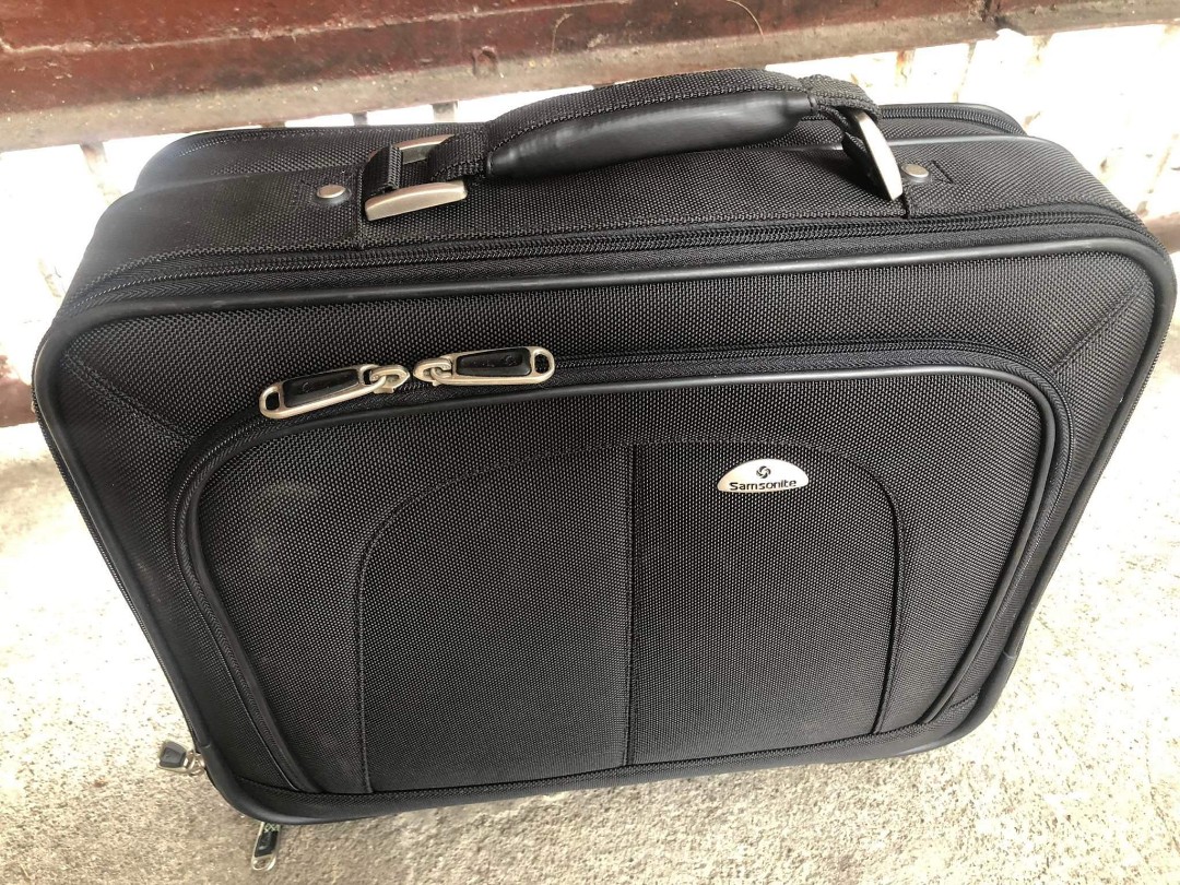 Samsonite document bag, Men's Fashion, Bags, Briefcases on Carousell