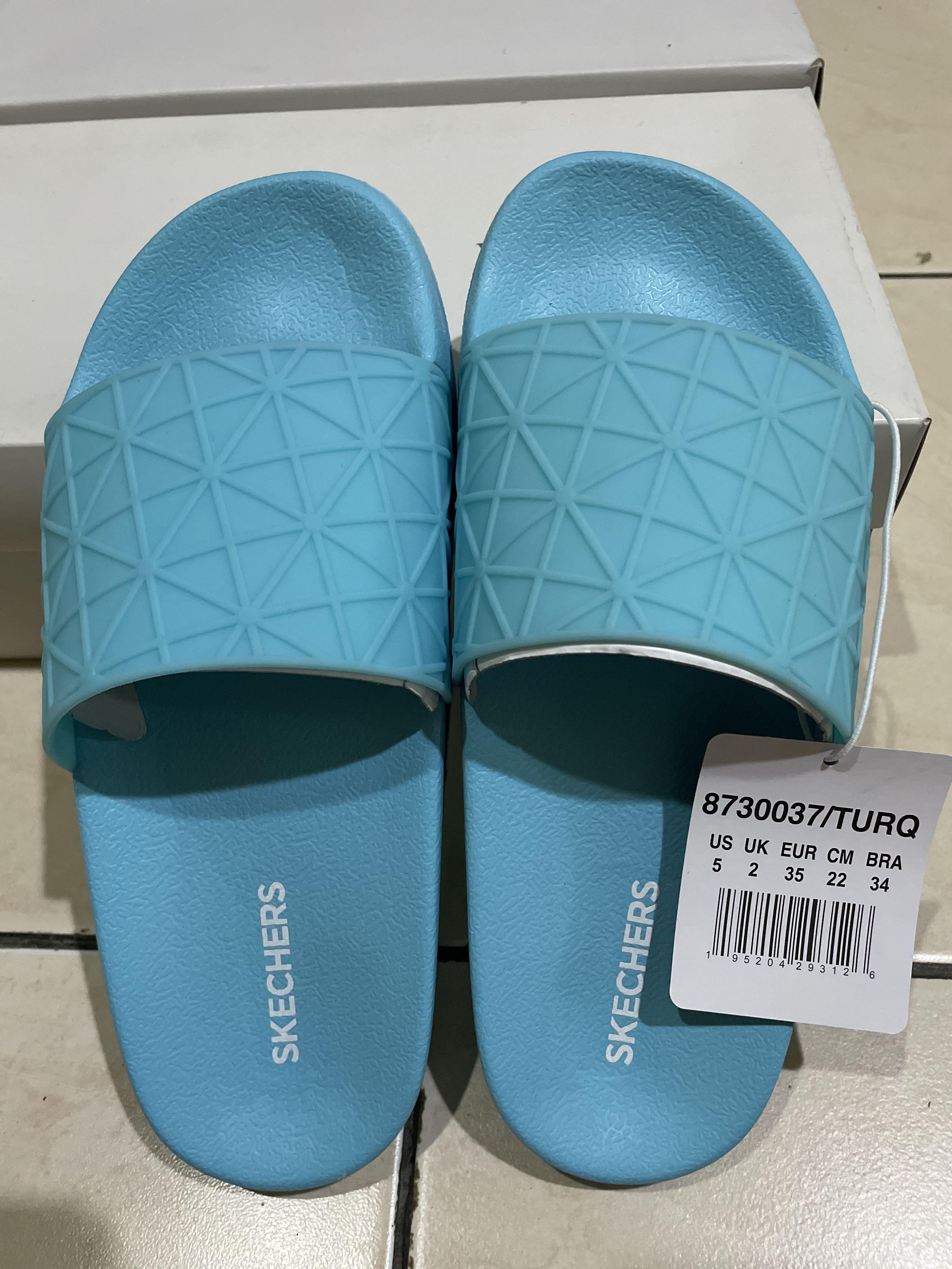Skechers store slippers cali