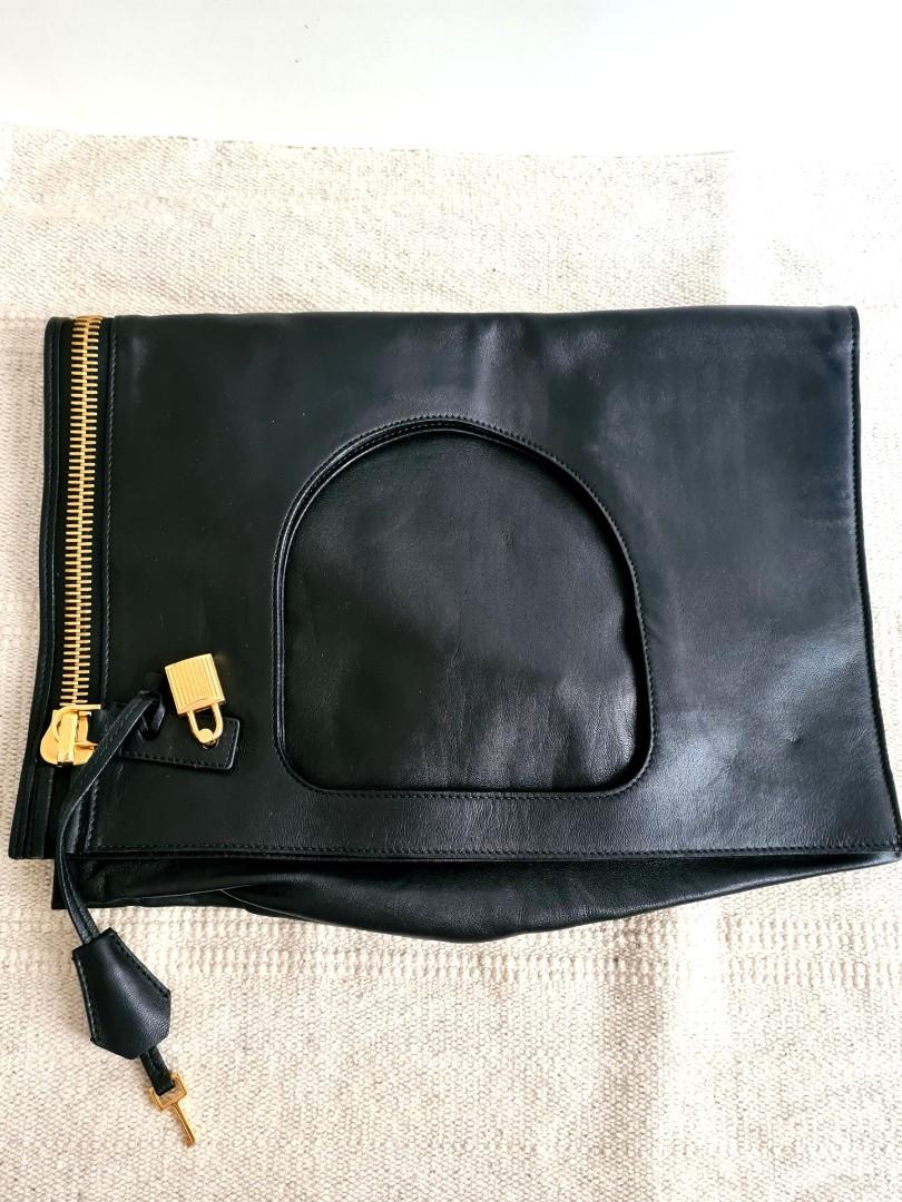 AUTHENTIC TOM FORD Alix Leather Padlock & Zip Fold-Over Bag, Women's  Fashion, Bags & Wallets, Shoulder Bags on Carousell