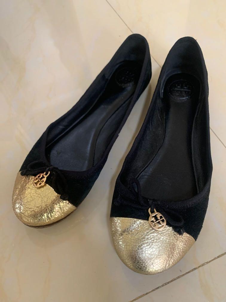 Tory Burch Flats (for repair), Women's Fashion, Footwear, Flats & Sandals  on Carousell