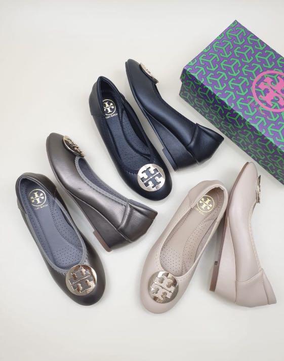 Sepatu wedges tory sale burch