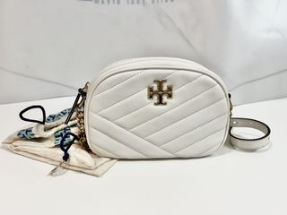 （分類：）位於 。 由 silverblueaa 提交（商品編號 1131916986，圖片 1）。簡介： 。