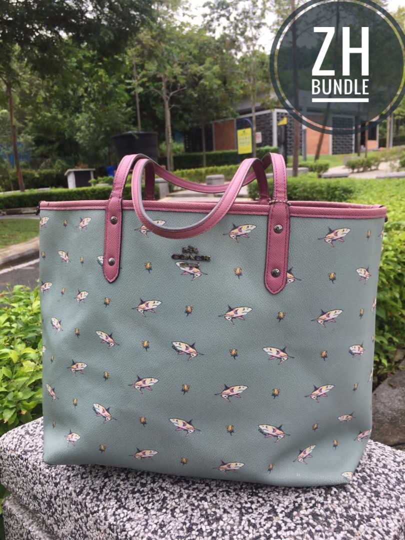 coach shark tote