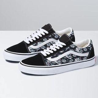 vans authentic skull