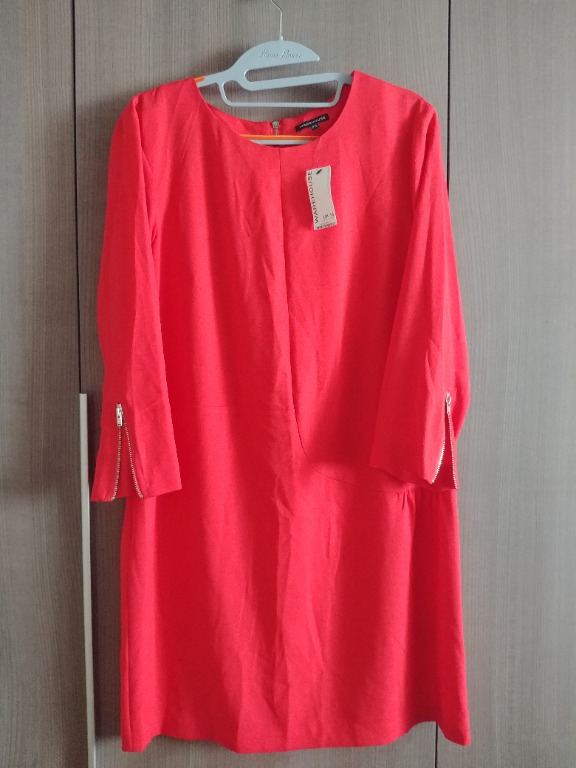 Red dress warehouse best sale