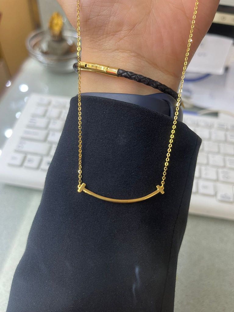 916 Tiffany Smile Necklace