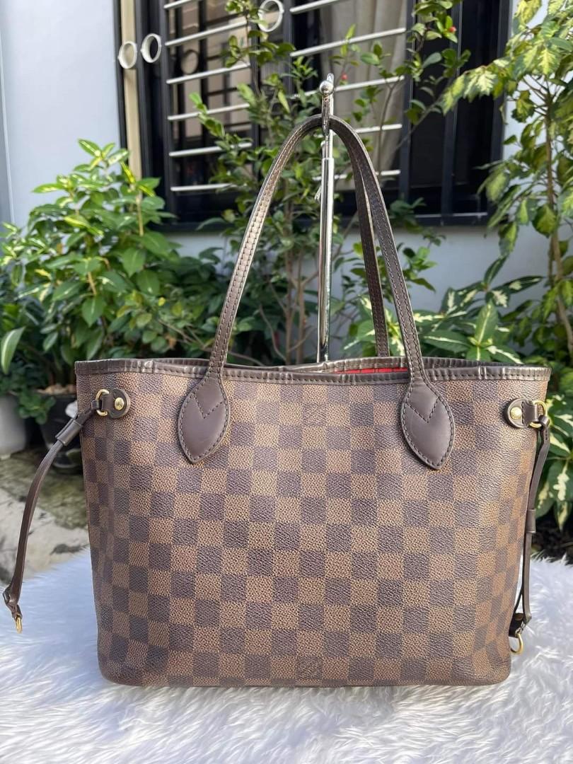 Auth pm size neverfull (Category: Luxury Bags & Wallets) located in Bauang. Submitted by rjae07 (Listing ID 1132154724, Image 2). Description: Rank ab neverfull pm. Size With dustbag Guaranteed Check my profile rjae az munar.