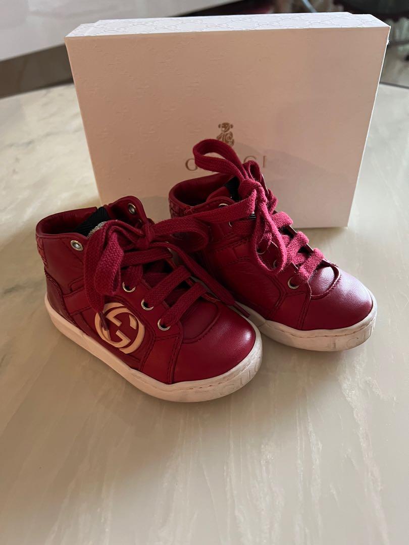 Baby Gucci shoes size 21