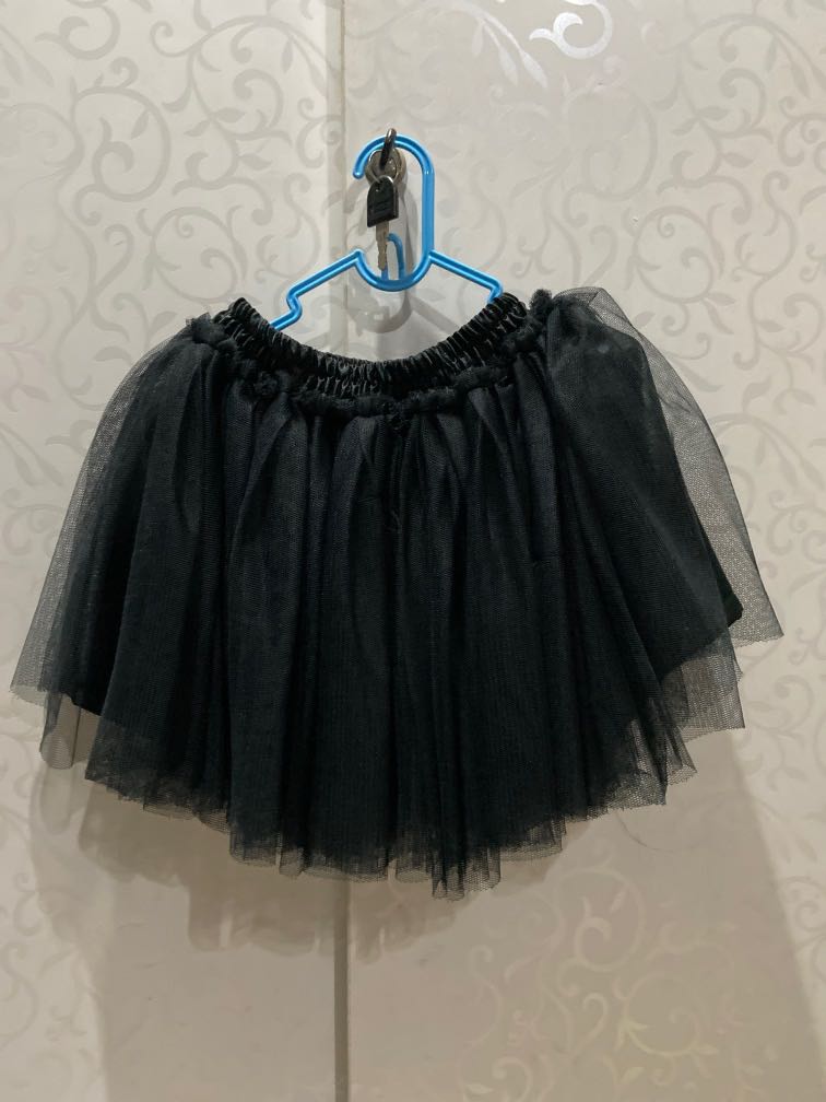 black tulle skirt