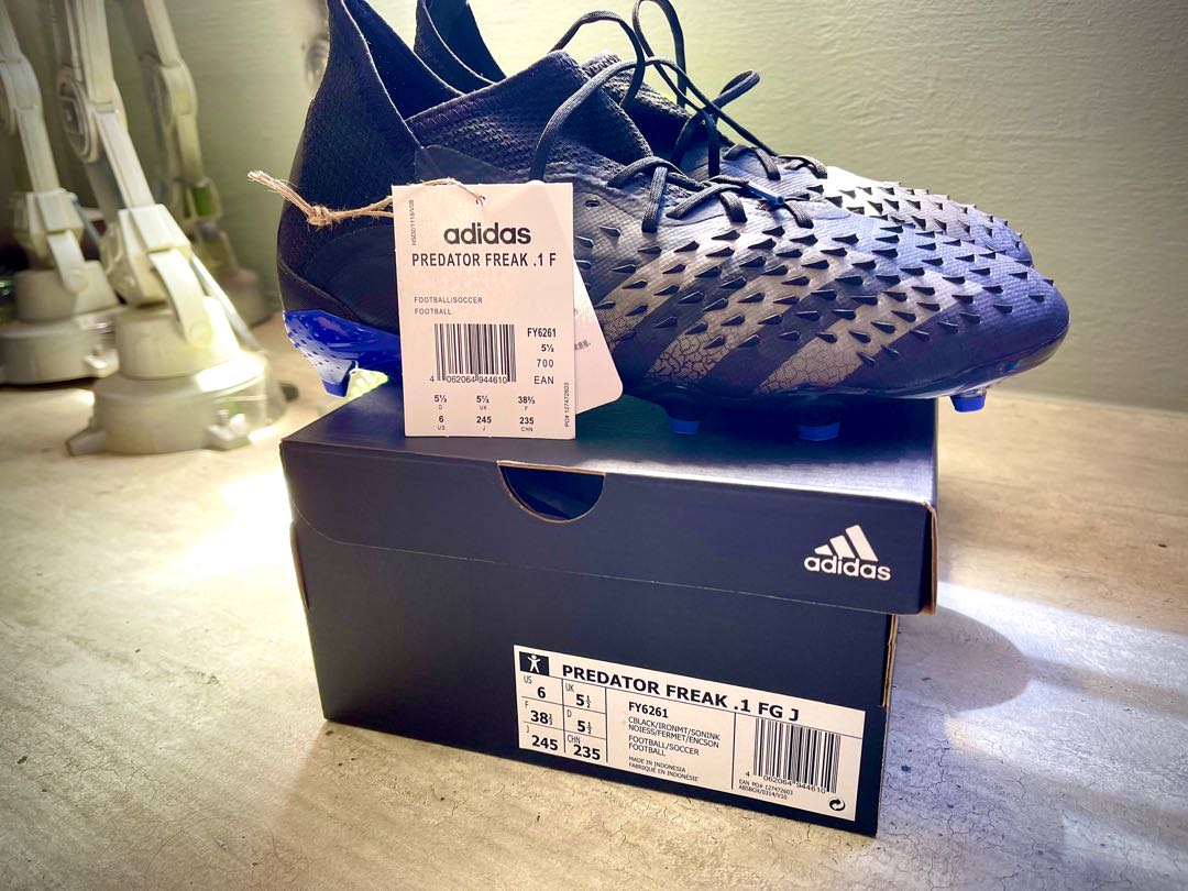 Adidas predator box deals