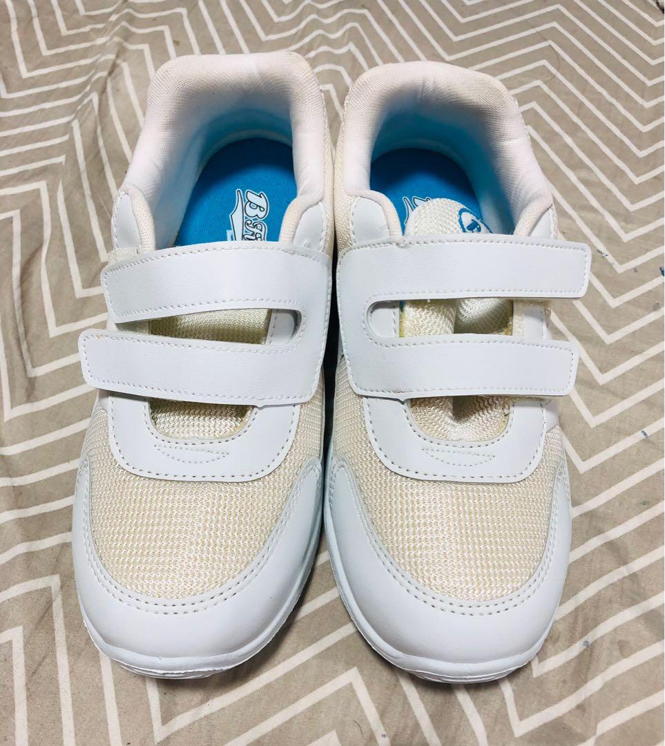 Moving out sale Brand New School Shoes B First size 36 Bata kids student children
