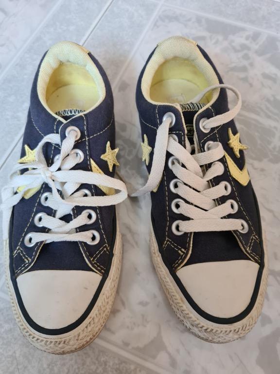Gold star canvas shoes on sale