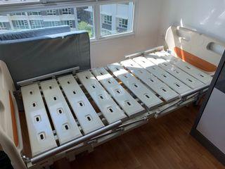 Hospital bed (electronics all working)