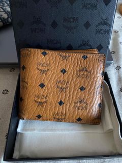 (Category: ) located in . Submitted by preloved_items_auth (Listing ID 1132035295, Image 1). Description: .