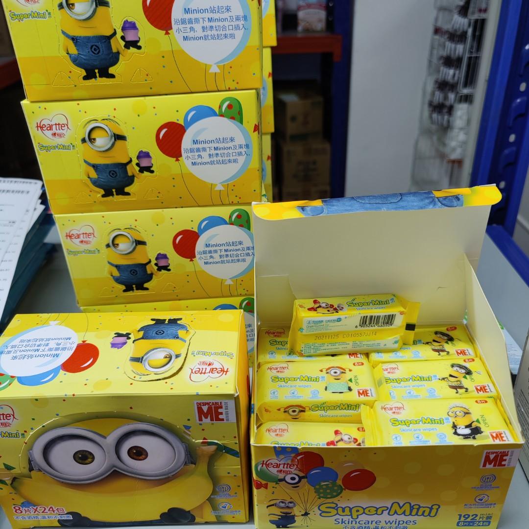 Free 小黃人minions 盒裝超迷你濕紙巾24包x 8片 產品已過期 兒童 孕婦用品 外出用品 其他外出用品 Carousell
