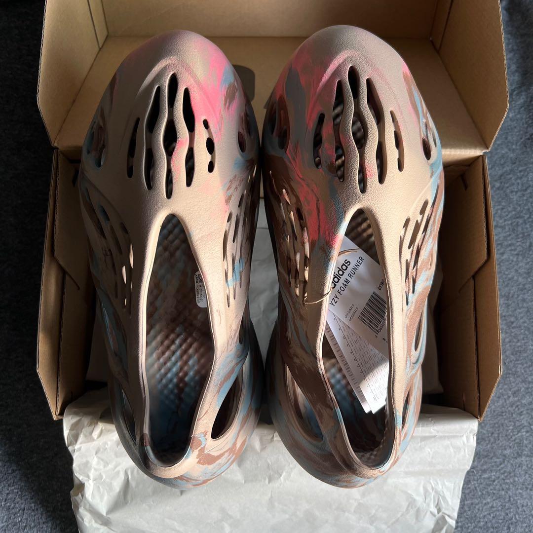 MX Sand Grey Yeezy Foam runner, Men's Fashion, Footwear, Sneakers on  Carousell