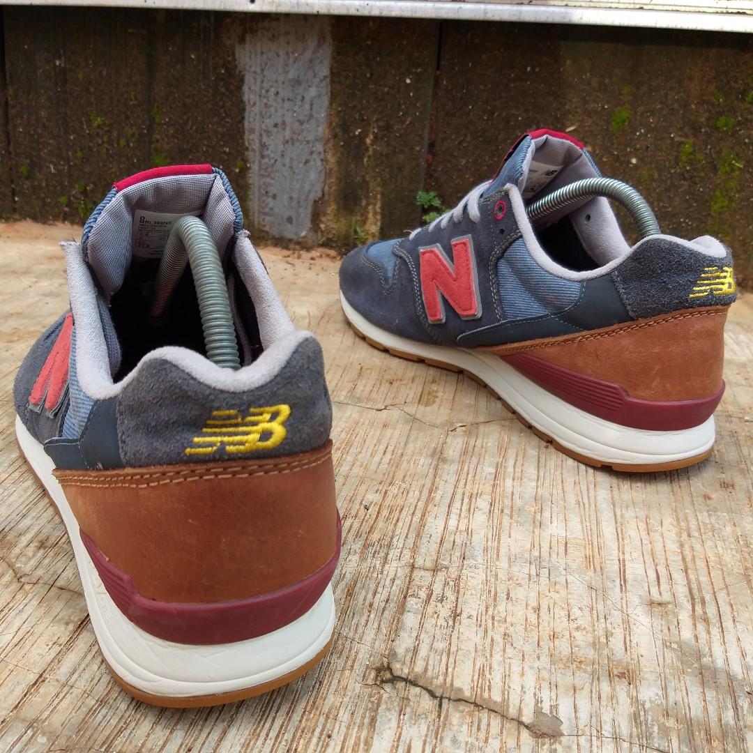 NEW BALANCE 996 Fesyen Pria Sepatu Sneakers di Carousell