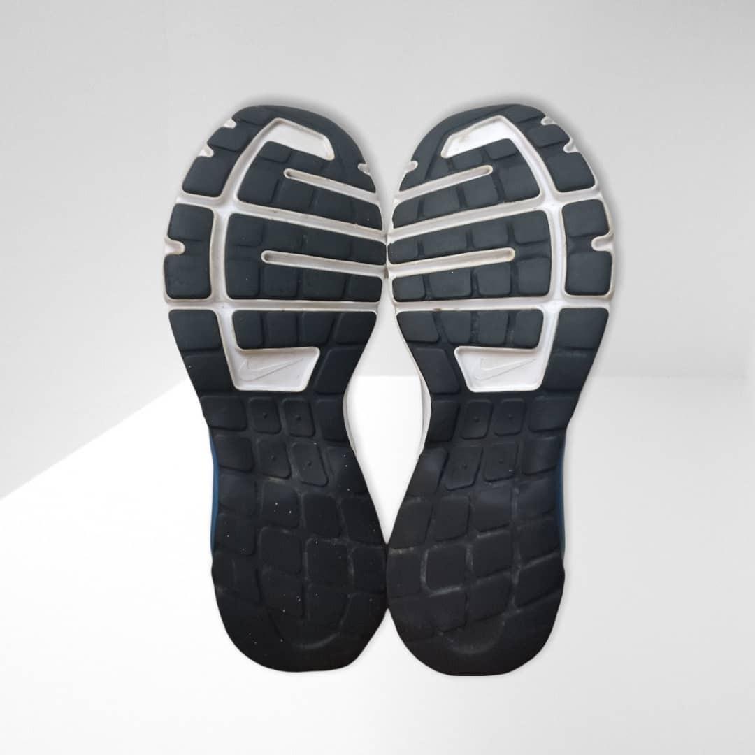 aa3824 nike