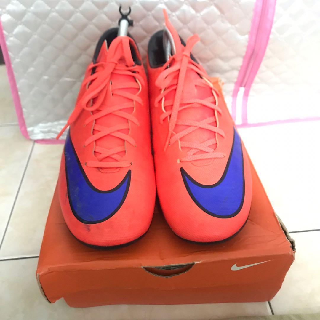 Nike mercurial Victory v Sports Equipment Sports Games Racket