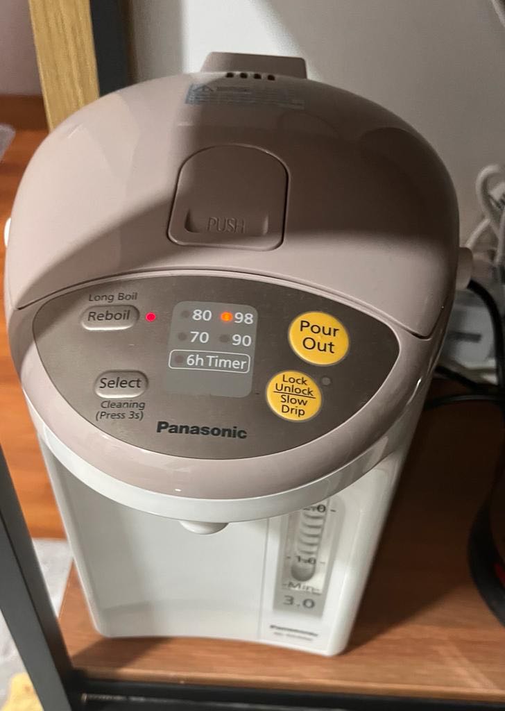 Panasonic drinking water heater 3 lt, TV & Home Appliances, Kitchen