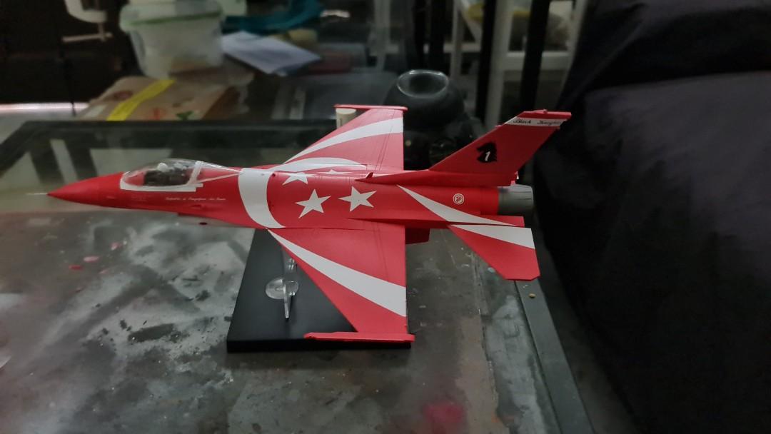 airshow　Not　flight　Memorabilia　on　Wan　F-16　RSAF　pilot　Collectibles　Black　Vintage　Big　diorama　Collectibles,　Augustine　scale　Toys,　Knight　Hobbies　Tamiya,　Cpt　1/48　in　in　'Dash'　2008　Singapore　Carousell