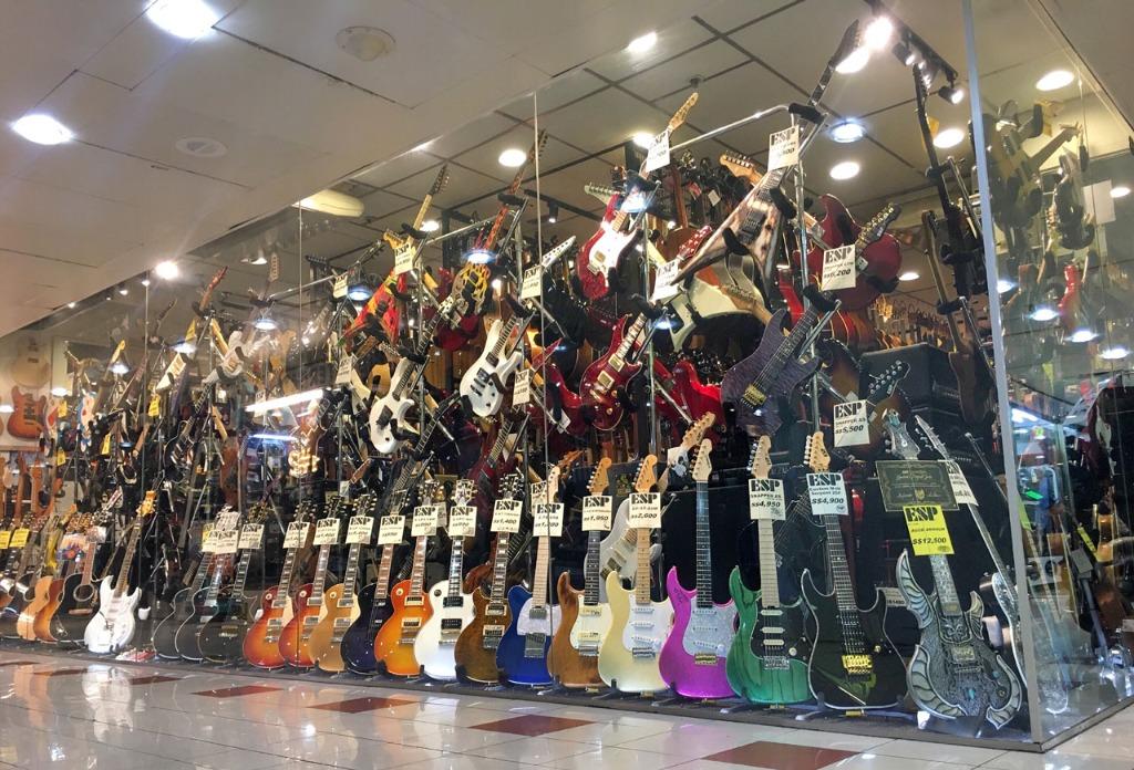 Peninsula plaza guitar shop online