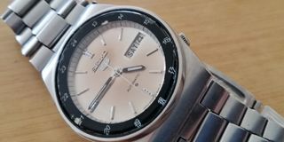 (Category: ) located in . Submitted by twfwatches (Listing ID 1132175276, Image 1). Description: .