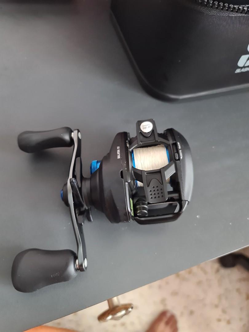 Shimano slx reel (left hand), Sports Equipment, Bicycles & Parts