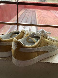 Suede Classic - Puma Trainers (Mustard Yellow)