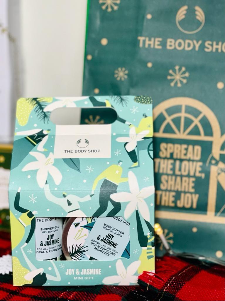 The Body Shop Joy & Jasmine mini gift set 60ml shower gel 50ml body