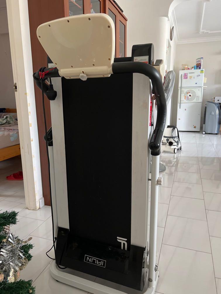 Treadmill TM188 IRun S100 Sports Equipment Exercise Fitness Cardio Fitness Machines on Carousell