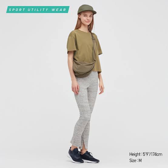 UNIQLO Boxy Pocket Crew Neck T-Shirt 