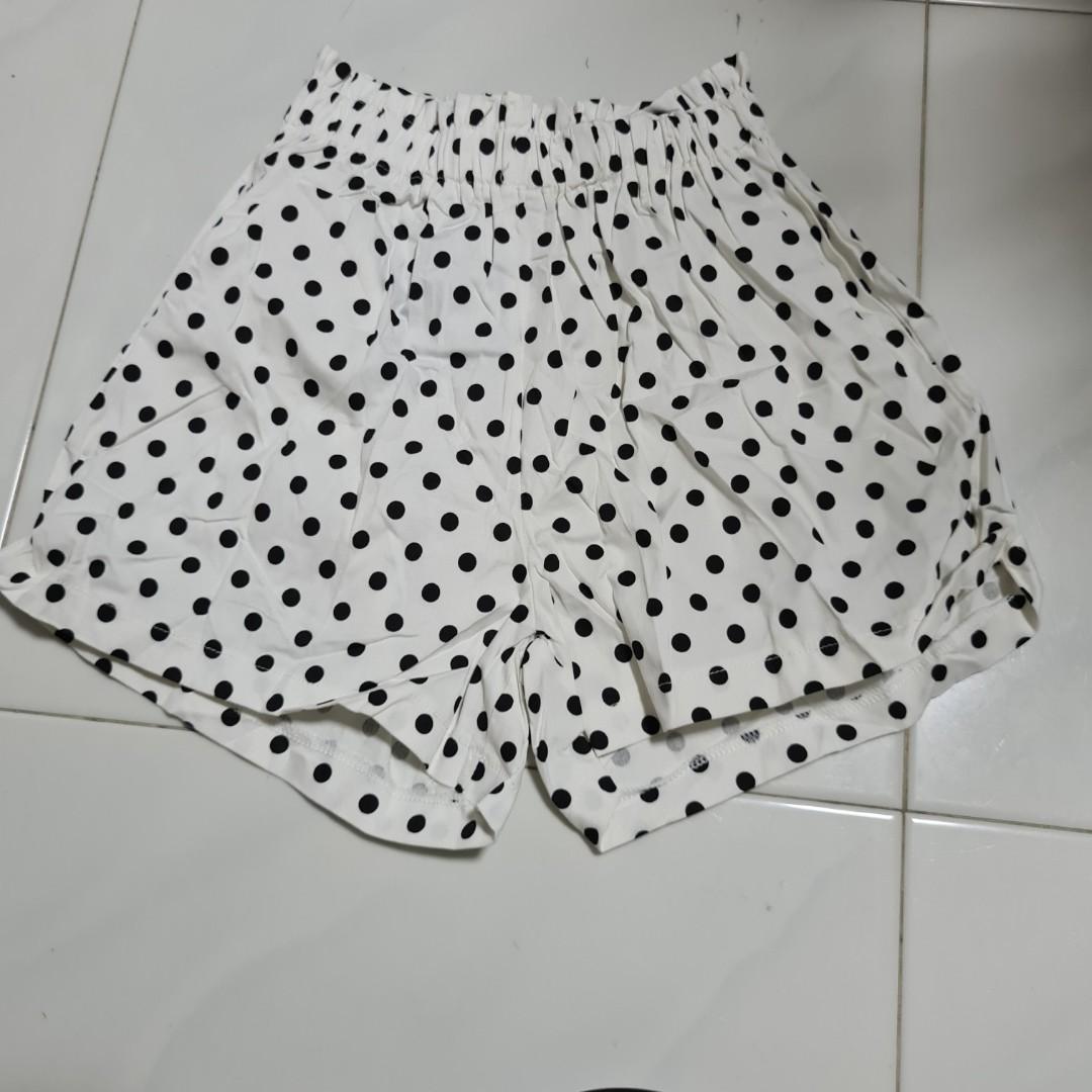 White Polka Dot Shorts Women s Fashion Bottoms Shorts on Carousell