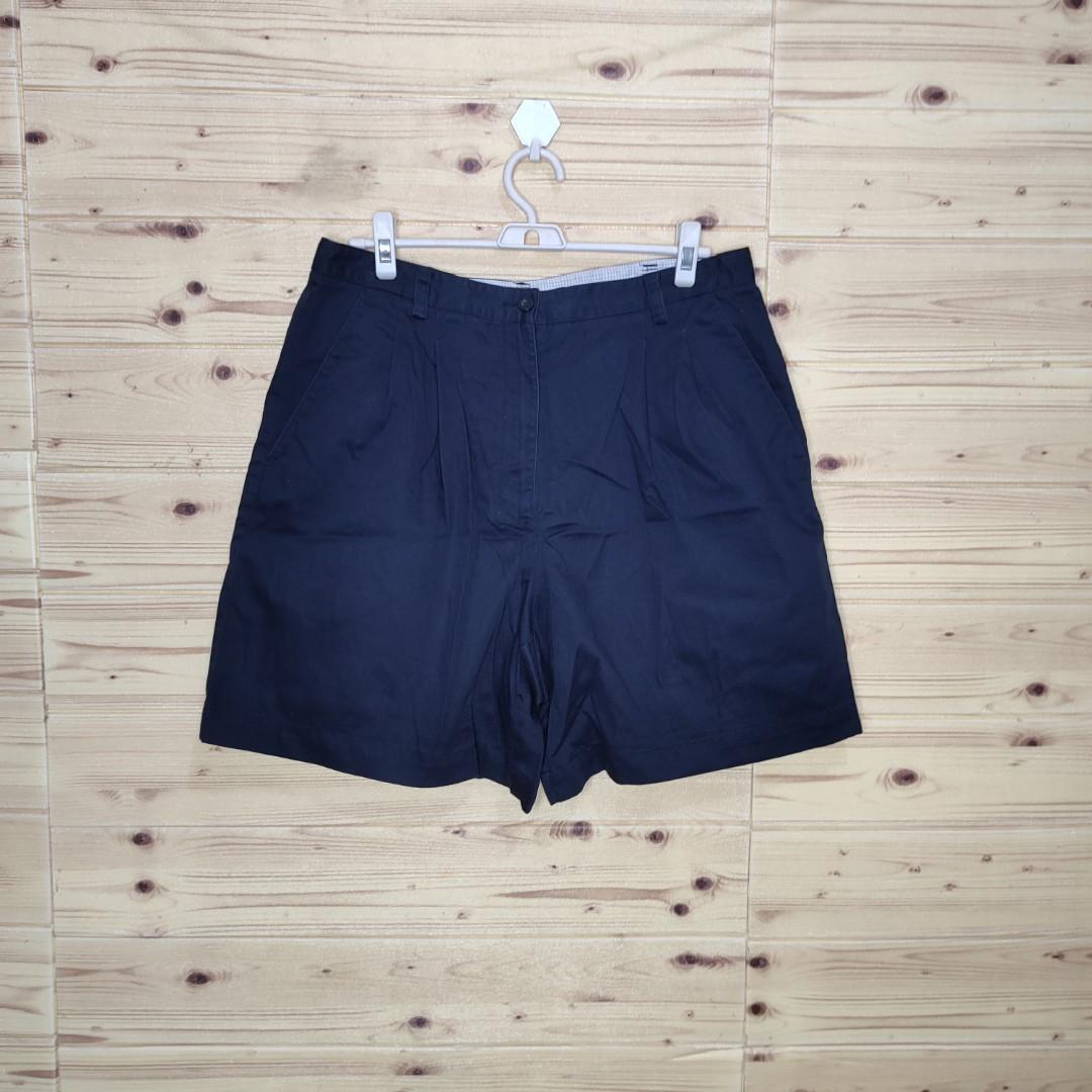 32 Inches Liz Claiborne Black HW Shorts 
