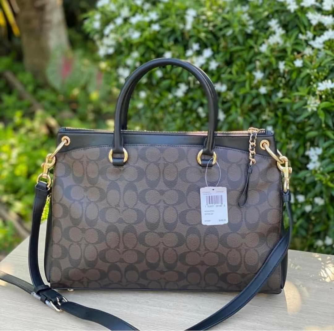 Authentic Coach Bag with long strap (Category: Luxury Bags & Wallets) located in Santa Cruz. Submitted by janelovebagswatchesshoesph (Listing ID 1132237235, Image 3). Description: with complete inclusion.