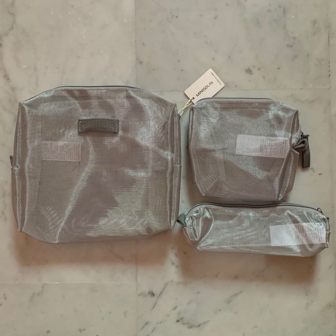 BNWT Miniso Life 3piece travel pouch set, Women's Fashion, Bags