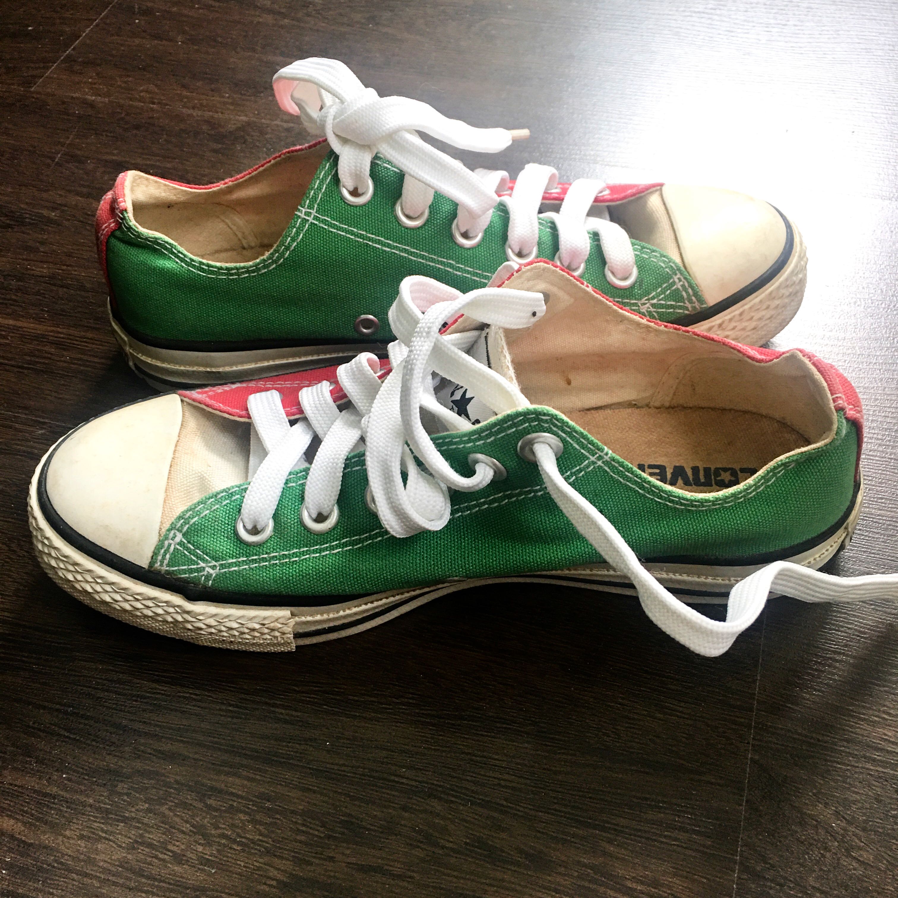 Green and sale red converse