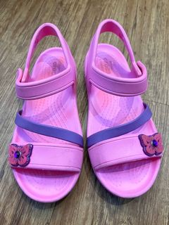 girls crocs size 7