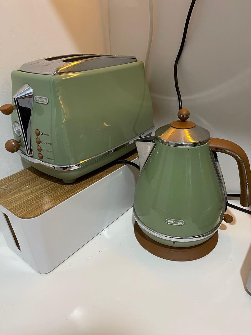 De’Longhi kettle and toaster, TV & Home Appliances, Kitchen Appliances