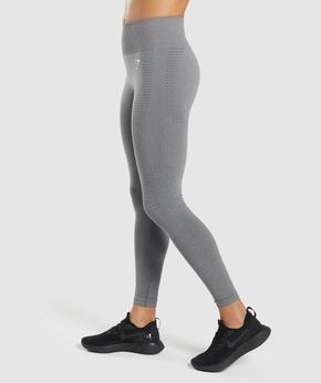 Gymshark Vital Seamless 2.0 Leggings - Smokey Grey Marl XS, Women's  Fashion, Activewear on Carousell