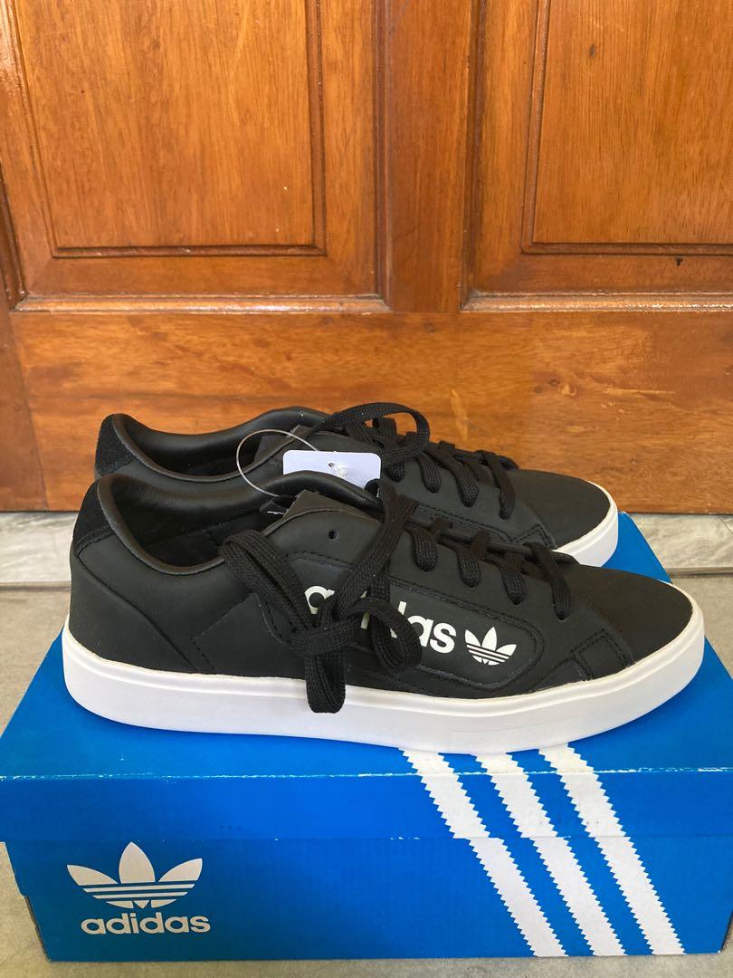 JUAL RUGI ADIDAS SLEEK W Fesyen Wanita Sepatu di Carousell
