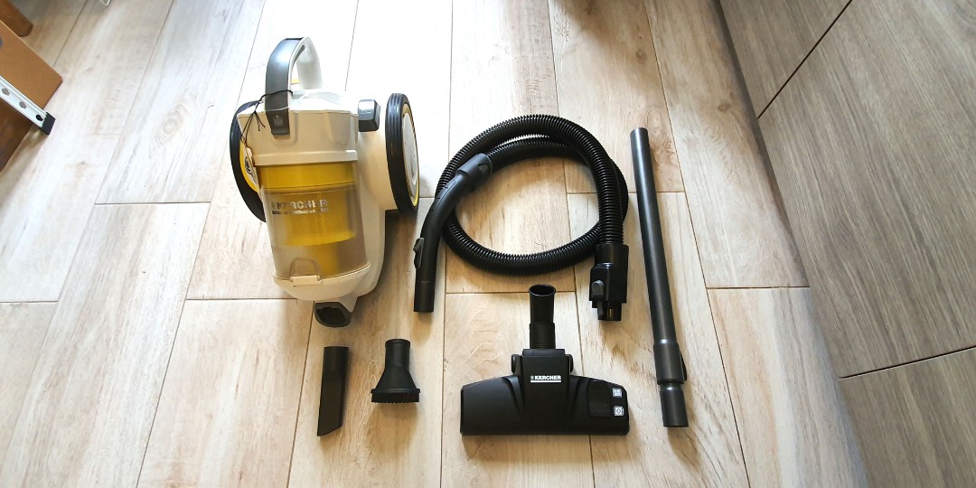 Karcher V3 Vacuum Cleaner (Not working ), TV & Home Appliances, Vacuum